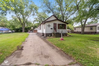 124 SW Circle Dr, Joliet, IL 60433