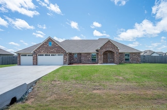 14254 N 70th Ave E, Collinsville, OK 74021