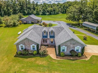 1215 Beaver Creek Dr, Mason, TN 38049