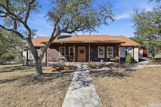 8315 Ozark Dr, San Marcos, TX 78666