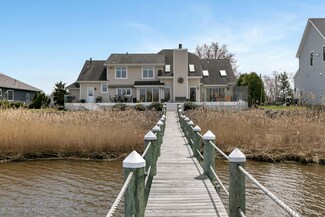 9 Leeward Ct, Oceanport, NJ 07757