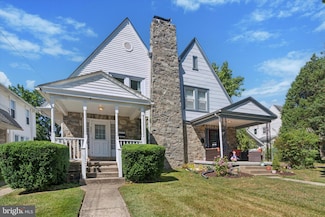 214 E Leamy Ave, Springfield, PA 19064