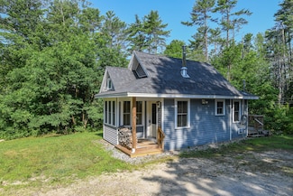 16 Dawes Hill Rd, Harrison, ME 04040