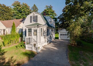 82 Belfort St, Portland, ME 04103