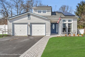 20 Mouse Creek Ct, Howell, NJ 07731