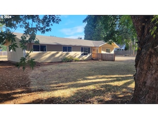 32953 SE Darrow Rd, Estacada, OR 97023