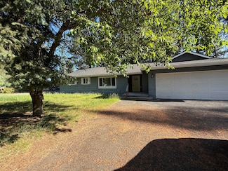 303 E Christina St, Chiloquin, OR 97624