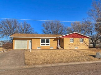 500 Winters St, Sublette, KS 67877