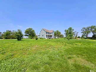 1404 Road W, Bruning, NE 68322