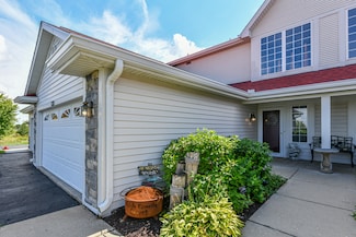 2141 Jefferson Ln, Delavan, WI 53115