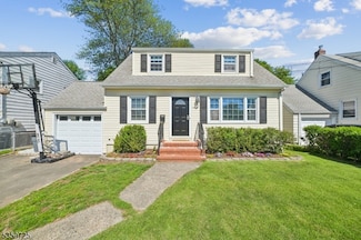 1052 Creger Ave, Union, NJ 07083