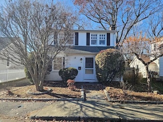 16 Elton Ct, Norwalk, CT 06851