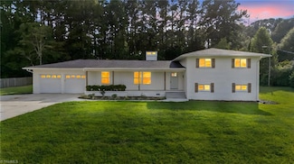 1412 Youngs Mill Rd, Greensboro, NC 27406