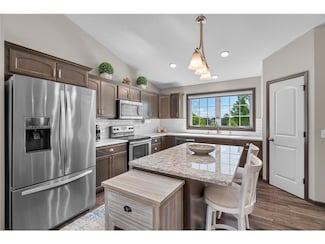 5234 Sundial Ln, Woodbury, MN 55129