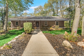 326 E 950 N, Wheatfield, IN 46392