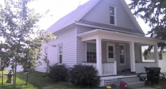103 S Elm St, Plainview, NE 68769