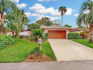 9 Abbey Ct, Haines City, FL 33844