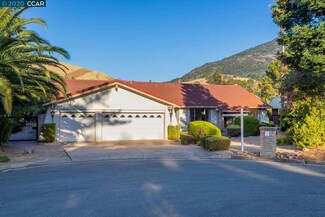 316 Mt Sierra Place, Clayton, CA 94517