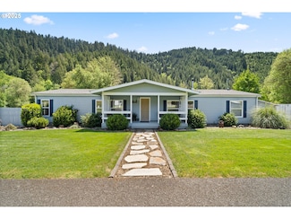 11119 N Myrtle Rd, Myrtle Creek, OR 97457