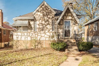 3211 Capehart Dr, Saint Louis, MO 63121