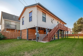 5824 Avenue R, Galveston, TX 77551