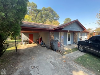 102 N 11th Ave, Paragould, AR 72450