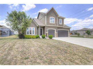 1324 NE 107th St, Kansas City, MO 64155