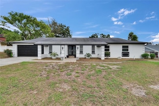 2219 Summit View Dr, Valrico, FL 33596