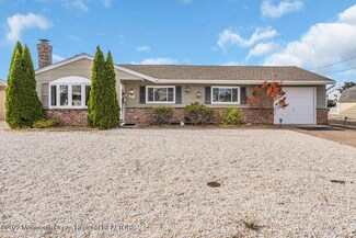 123 Dune Ln, Barnegat, NJ 08005