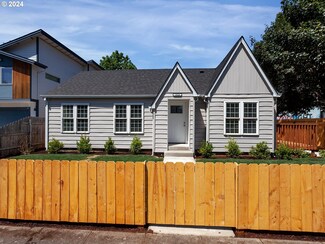 1824 E 33rd St, Vancouver, WA 98663
