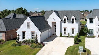 5826 Weeping Willow Dr, Lake Charles, LA 70605