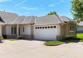1400 NW 141st St Unit T300, Clive, IA 50325