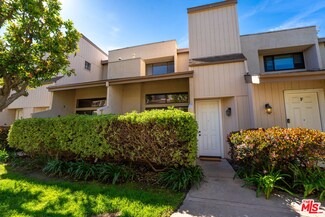 15157 Magnolia Blvd Unit E, Sherman Oaks, CA 91403
