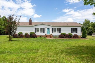 4527 Spoon Loop Rd, Liberty, NC 27298