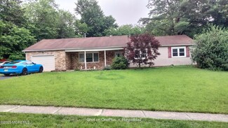 14 Albany Ave, Jackson, NJ 08527