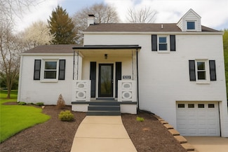 5222 Fieldcrest Dr, Pittsburgh, PA 15236