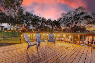 26 Crest Gate, Houston, TX 77082