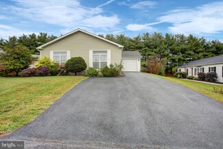 13 Michael Ct, Shippensburg, PA 17257