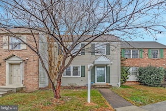 3170 Ellenwood Dr, Fairfax, VA 22031