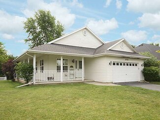 650 Prairie View Ln, Hinckley, IL 60520