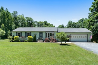 207 Oxbow Rd, Orange, MA 01364