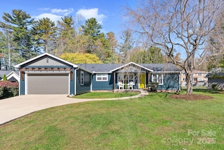 2375 Rosemont Ct, Hendersonville, NC 28791