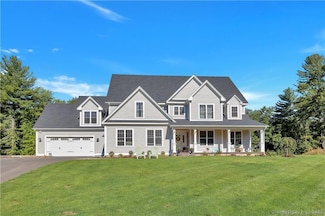 40 Holcomb St, Simsbury, CT 06070