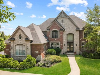 39W555 Walt Whitman Rd, Saint Charles, IL 60175