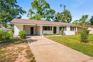 5716 Skylark Dr, Alexandria, LA 71303