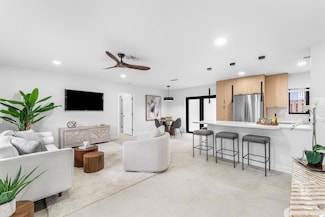 608 SE 2nd Ave, Delray Beach, FL 33483