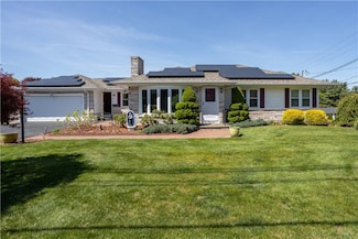 21 Boundary Ave, Johnston, RI 02919