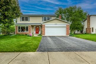 1494 Applegate Dr, Naperville, IL 60565