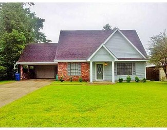 24 Hibiscus Rd, Sulphur, LA 70663