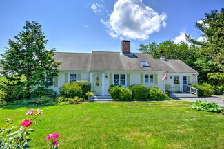 131 Abbey Gate Rd, Cotuit, MA 02635